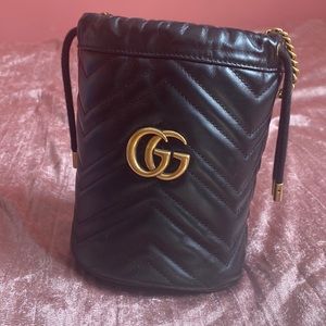 Gucci Black Leather GG Marmont Mini Bucket Bag